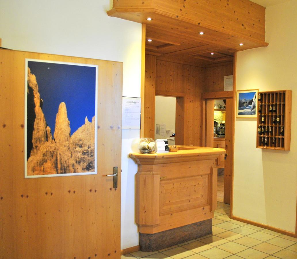 Hotel Zurigo Molveno Bagian luar foto